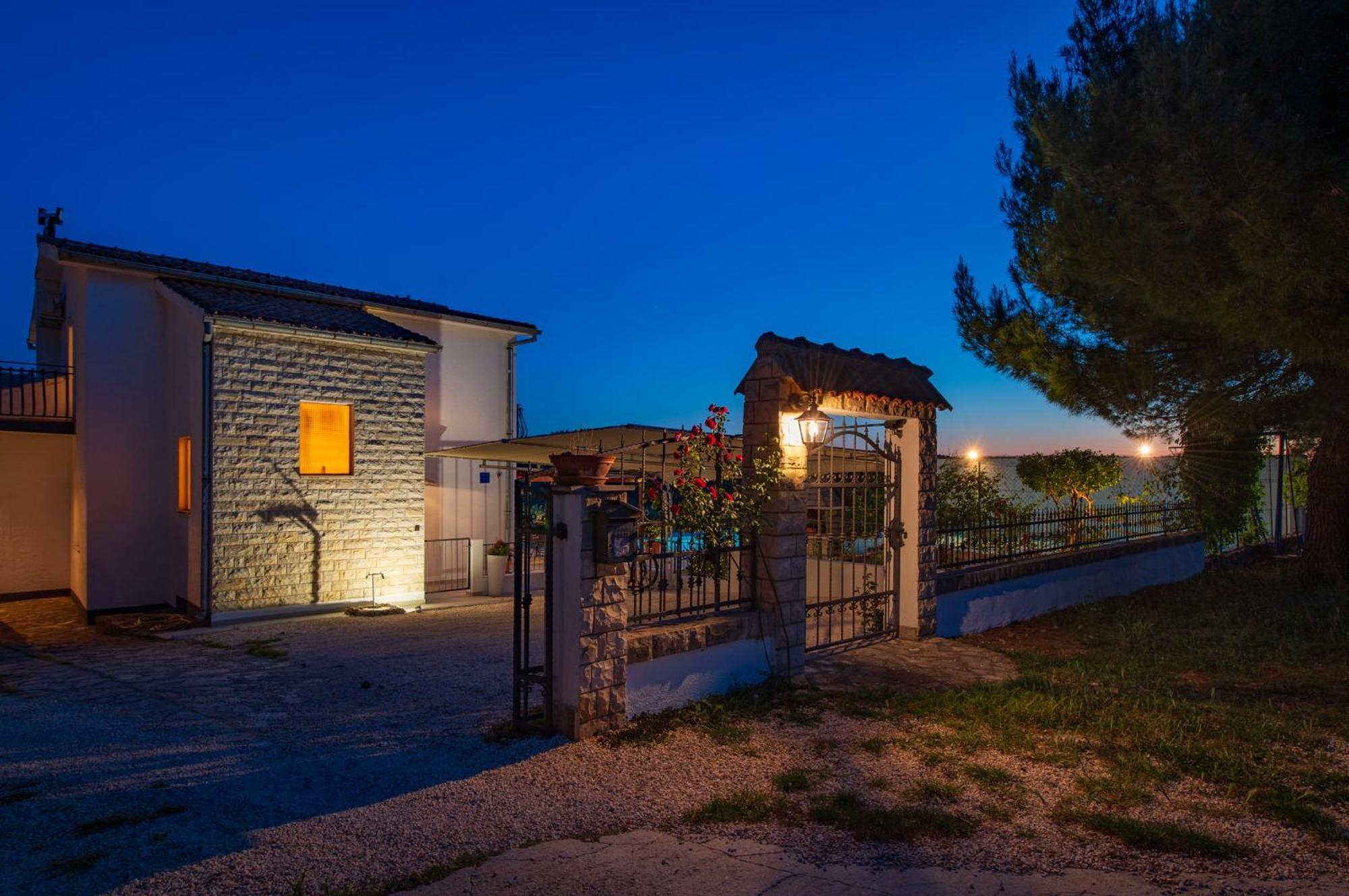 Villa Plenca - Heated Pool ! Sibenik Bagian luar foto